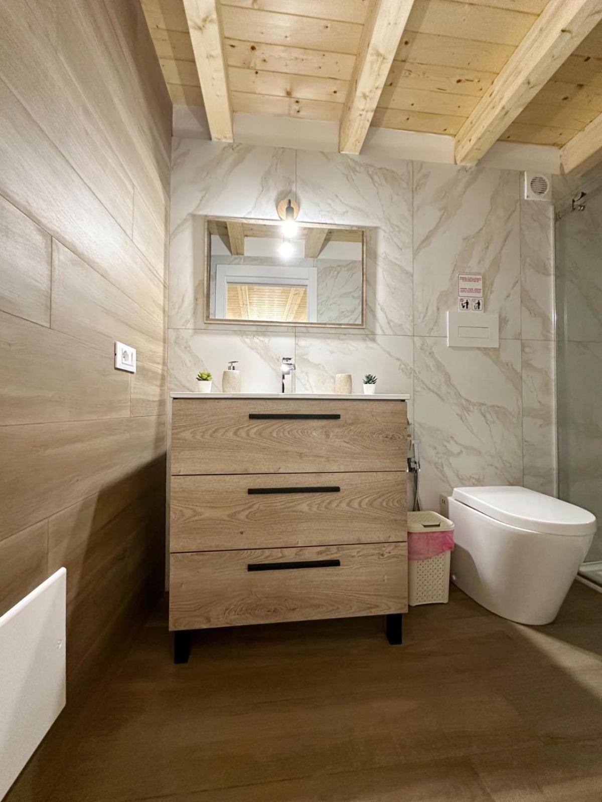Apartment M&f